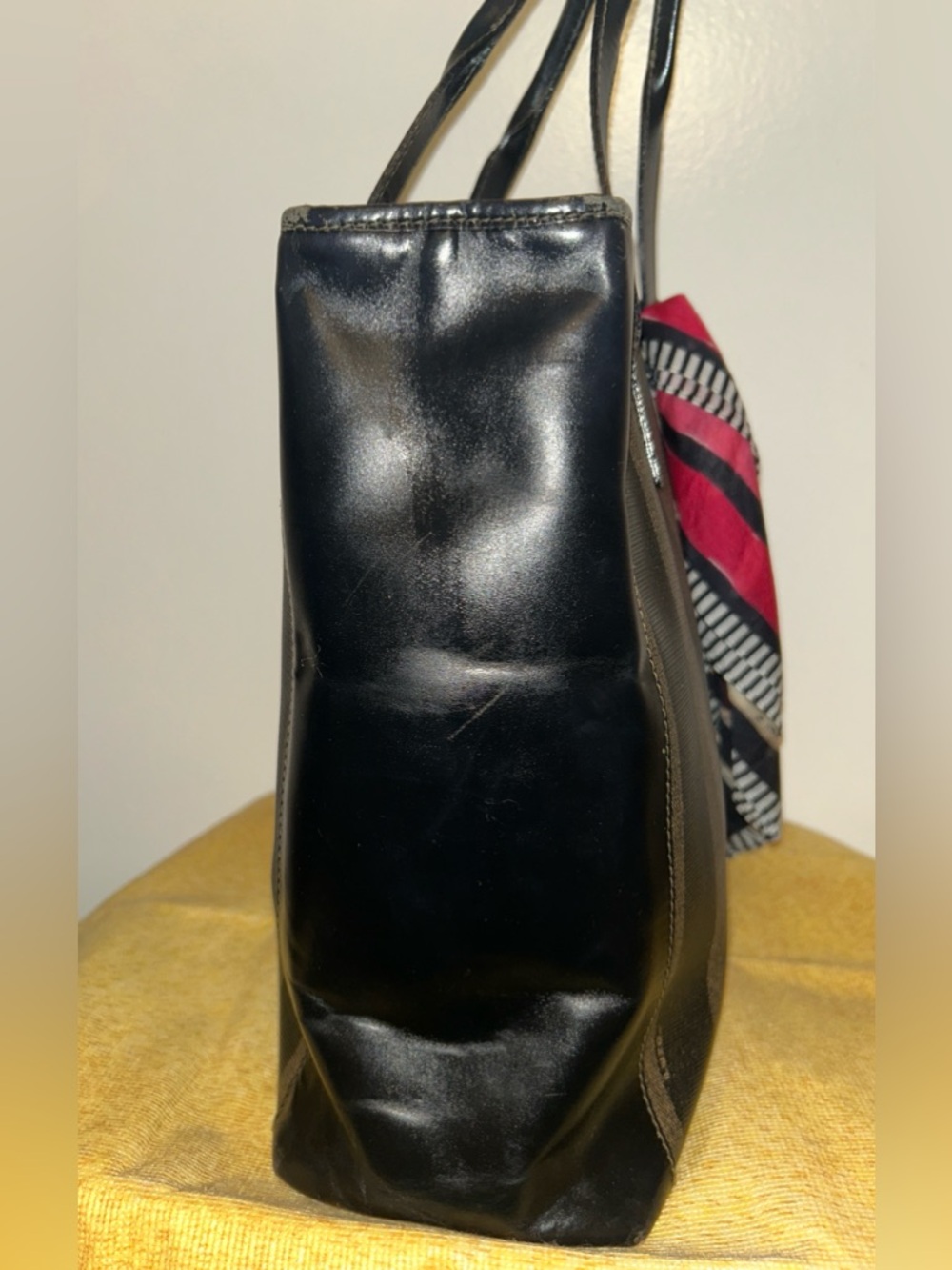 Vintage Fendi Pequin striped tote bag. Fendi Scarf and Dustbag included - Picture 4 of 16